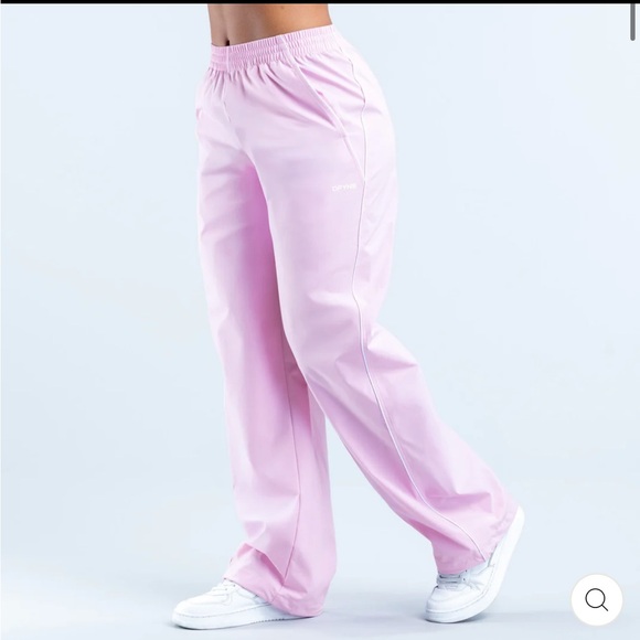 Dfyne Pants - Women's Light Pink Track Pants